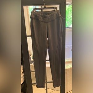 Avalanche outdoor athletic joggers